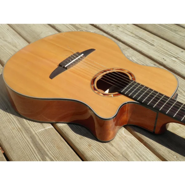 Violão Nylon Eletroacústico Yamaha NTX3 Natural.
