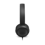 Headphone JBL Tune 500 com Fio Preto – Original com Nota Fiscal, Som JBL Pure Bass e Microfone Integrado Desfrute de potência sonora e conforto no dia a dia com o Headphone JBL Tune 500. Equipado com a exclusiva tecnologia JBL Pure Bass, este fone com fio oferece áudio de alta qualidade, ideal para quem busca um modelo acessível, durável e com desempenho superior em qualquer ocasião. Com drivers potentes de 32 mm, o JBL Tune 500 entrega graves profundos e potentes, equilibrando perfeitamente as frequências para uma experiência sonora envolvente. Seja para ouvir música, assistir vídeos ou realizar chamadas, você terá som claro, dinâmico e com a assinatura que tornou a JBL reconhecida mundialmente. Sua conexão via cabo P2 (3.5 mm) garante compatibilidade imediata com a maioria dos dispositivos, como notebooks, PCs, tablets, celulares com entrada de fone ou adaptadores, além de ser perfeito para quem deseja zero latência em jogos, vídeos ou transmissões ao vivo. O modelo possui microfone embutido com controle remoto de um botão no cabo, permitindo atender chamadas, pausar ou trocar faixas com praticidade, sem precisar tirar o celular do bolso. Leve e dobrável, o JBL Tune 500 foi projetado para facilitar a rotina de quem está sempre em movimento. As almofadas acolchoadas e a haste ajustável garantem um encaixe confortável, mesmo após longos períodos de uso. O formato on-ear (sobre a orelha) reduz o peso e facilita o transporte, tornando-o ideal para estudar, trabalhar, viajar ou relaxar em casa. Com visual moderno e acabamento elegante na cor preta, o headphone combina com qualquer estilo, mantendo a durabilidade e a qualidade que os produtos JBL oferecem. É uma excelente escolha para o uso diário, com excelente custo-benefício. Especificações Técnicas Marca: JBL Modelo: Tune 500 Cor: Preto Conectividade: Com fio (cabo P2 3.5 mm) Driver: 32 mm Tecnologia de som: JBL Pure Bass Tipo: On-ear (sobre a orelha) Microfone: Embutido no cabo Controle remoto: 1 botão no cabo (play/pausa/atender chamadas) Compatibilidade: Android, iOS, Windows, Mac, PS4, Xbox (com entrada P2) Dobrável: Sim Almofadas: Macias e confortáveis Peso: Leve Nota Fiscal: Produto original com NF e garantia oficial O JBL Tune 500 é perfeito para quem busca um fone de ouvido prático, confiável e com o som potente da JBL. Leve, dobrável e pronto para qualquer momento, ele une qualidade, conforto e desempenho em um só produto. Produto novo, original, com envio imediato e nota fiscal inclusa.
