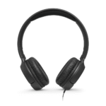 Headphone JBL Tune 500 com Fio Preto – Original com Nota Fiscal, Som JBL Pure Bass e Microfone Integrado Desfrute de potência sonora e conforto no dia a dia com o Headphone JBL Tune 500. Equipado com a exclusiva tecnologia JBL Pure Bass, este fone com fio oferece áudio de alta qualidade, ideal para quem busca um modelo acessível, durável e com desempenho superior em qualquer ocasião. Com drivers potentes de 32 mm, o JBL Tune 500 entrega graves profundos e potentes, equilibrando perfeitamente as frequências para uma experiência sonora envolvente. Seja para ouvir música, assistir vídeos ou realizar chamadas, você terá som claro, dinâmico e com a assinatura que tornou a JBL reconhecida mundialmente. Sua conexão via cabo P2 (3.5 mm) garante compatibilidade imediata com a maioria dos dispositivos, como notebooks, PCs, tablets, celulares com entrada de fone ou adaptadores, além de ser perfeito para quem deseja zero latência em jogos, vídeos ou transmissões ao vivo. O modelo possui microfone embutido com controle remoto de um botão no cabo, permitindo atender chamadas, pausar ou trocar faixas com praticidade, sem precisar tirar o celular do bolso. Leve e dobrável, o JBL Tune 500 foi projetado para facilitar a rotina de quem está sempre em movimento. As almofadas acolchoadas e a haste ajustável garantem um encaixe confortável, mesmo após longos períodos de uso. O formato on-ear (sobre a orelha) reduz o peso e facilita o transporte, tornando-o ideal para estudar, trabalhar, viajar ou relaxar em casa. Com visual moderno e acabamento elegante na cor preta, o headphone combina com qualquer estilo, mantendo a durabilidade e a qualidade que os produtos JBL oferecem. É uma excelente escolha para o uso diário, com excelente custo-benefício. Especificações Técnicas Marca: JBL Modelo: Tune 500 Cor: Preto Conectividade: Com fio (cabo P2 3.5 mm) Driver: 32 mm Tecnologia de som: JBL Pure Bass Tipo: On-ear (sobre a orelha) Microfone: Embutido no cabo Controle remoto: 1 botão no cabo (play/pausa/atender chamadas) Compatibilidade: Android, iOS, Windows, Mac, PS4, Xbox (com entrada P2) Dobrável: Sim Almofadas: Macias e confortáveis Peso: Leve Nota Fiscal: Produto original com NF e garantia oficial O JBL Tune 500 é perfeito para quem busca um fone de ouvido prático, confiável e com o som potente da JBL. Leve, dobrável e pronto para qualquer momento, ele une qualidade, conforto e desempenho em um só produto. Produto novo, original, com envio imediato e nota fiscal inclusa.